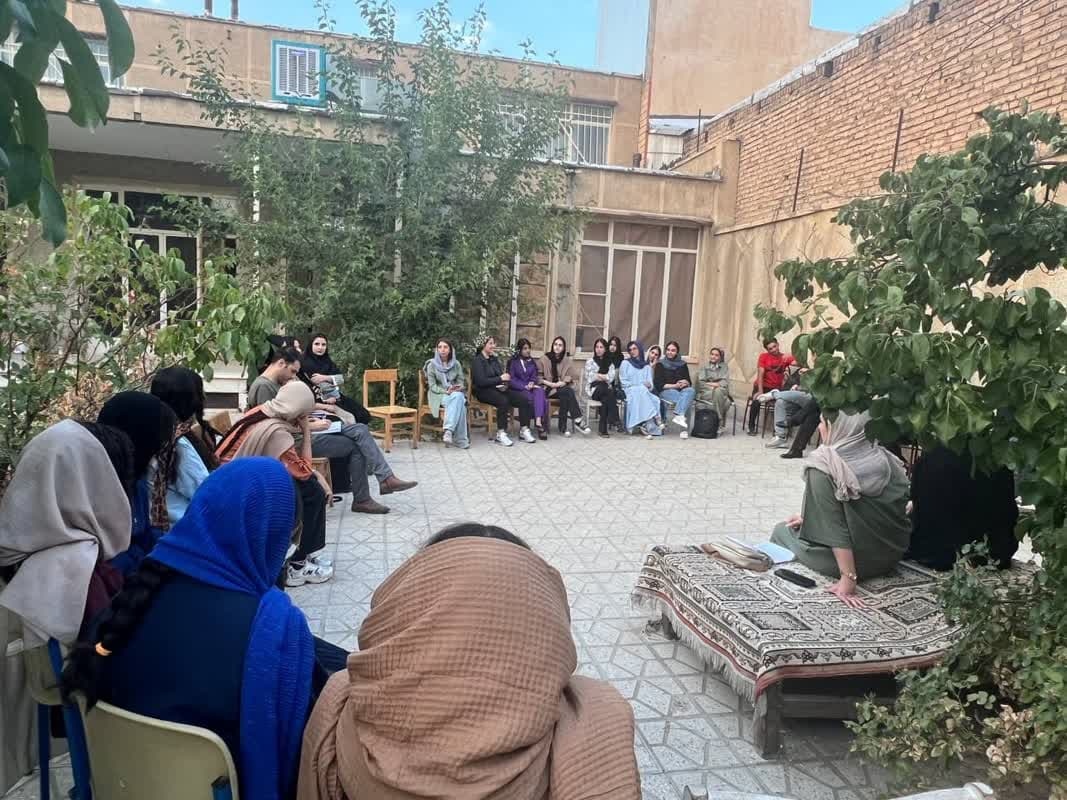 آکادمی هزار و یک شب الیگودرز میزبان گفت‌وگوی نسل نو با بزرگان ادبیات