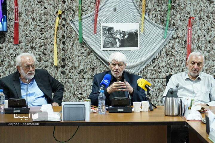 کتاب «راه‌یافتگان روح‌الله؛ نامه‌ها و اسناد اسرای عراقی»