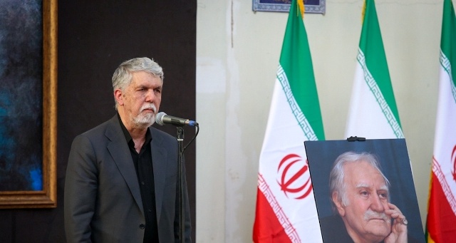 استاد فرشچیان یک هنرمند بیناتمدنی بود