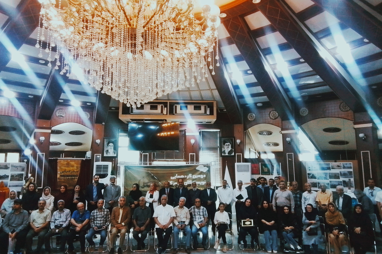 لزوم توجه به کتاب‌های پژوهشی