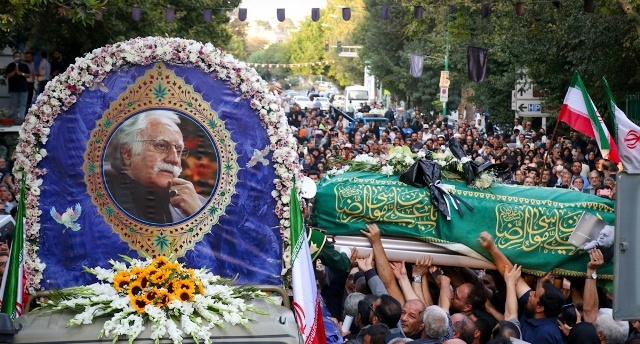 محمود فرشچیان یک هنرمند بیناتمدنی بود