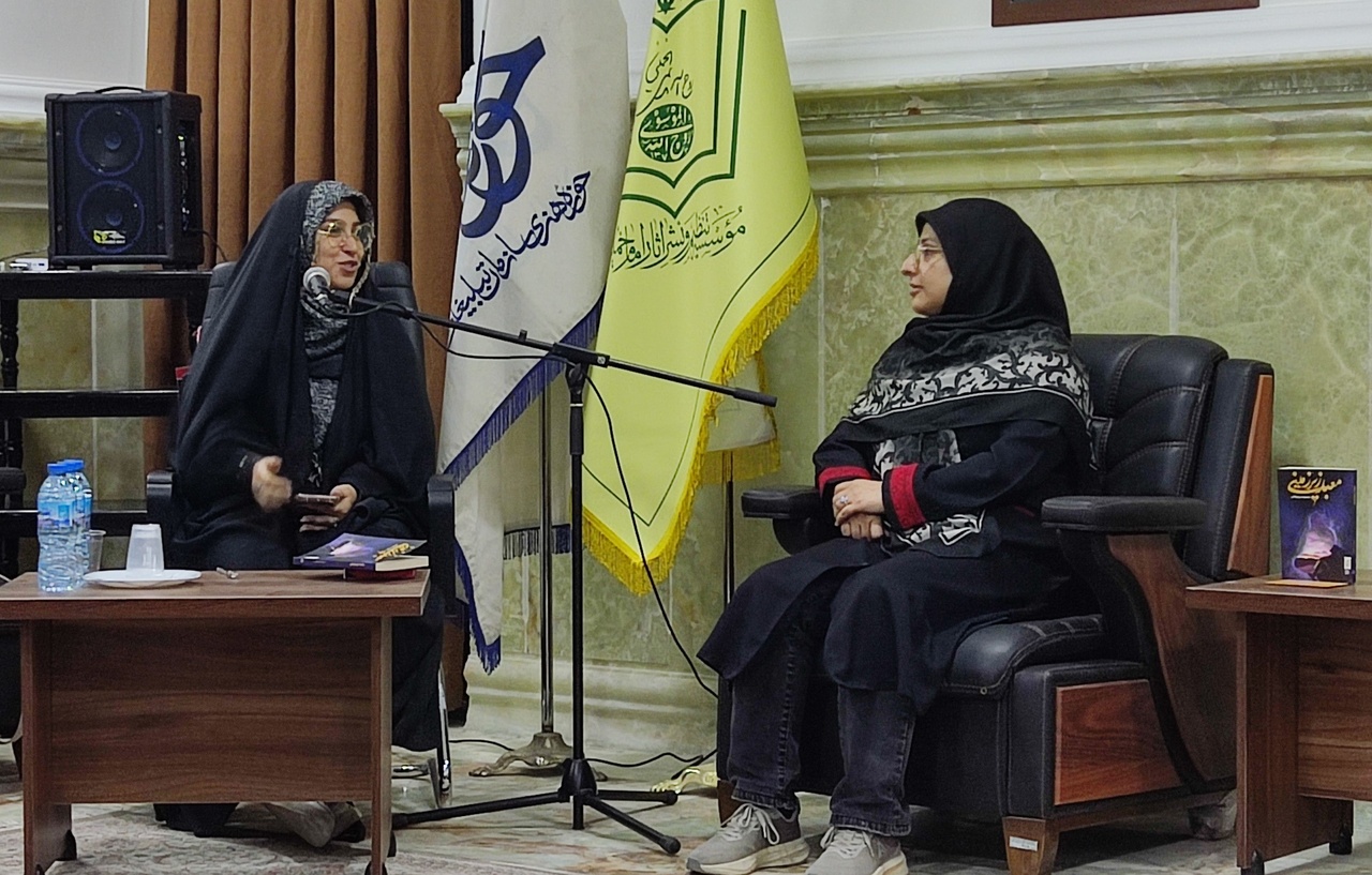 برخی نویسندگان هنوز برای نوجوانان دهه ۶۰ مینویسند/ پرهیز از نگاه ساده انگارانه به ادبیات نوجوان