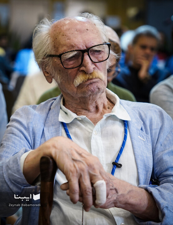 رونمایی رمان «شب ملخ»