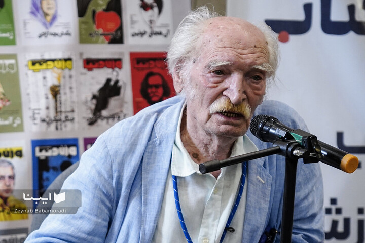 رونمایی رمان «شب ملخ»