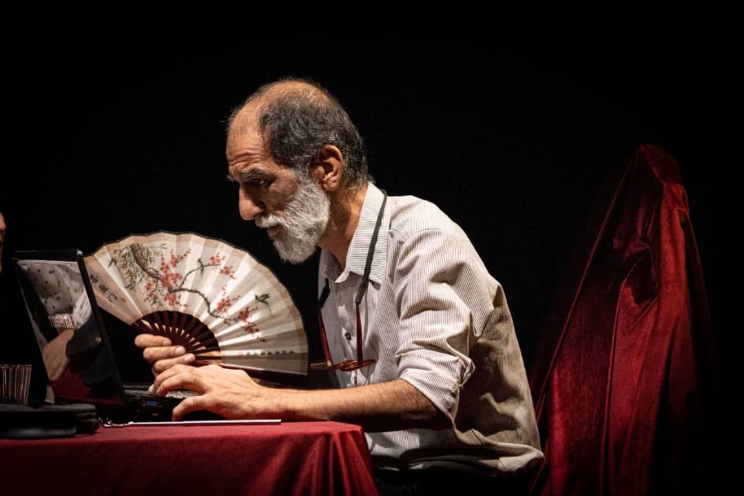 نمایش «قبیلهها» نقدی بر هر نوع تعصب است / تائیدی بر نظریه لکان درباره زبان و قدرت