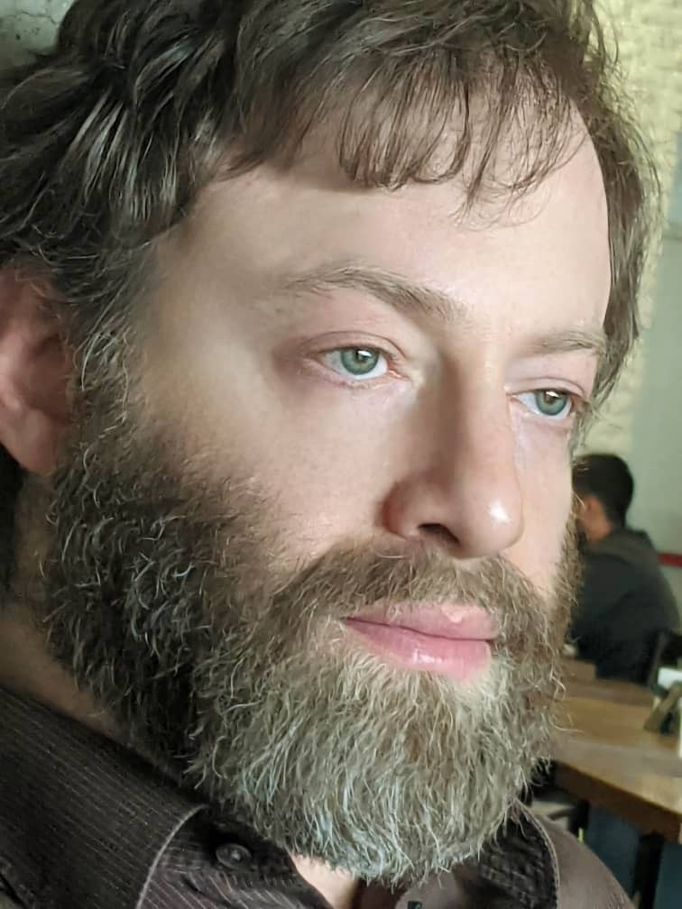 امیرالمومنین (ع) قرآن ناطق و ظهور جلوه پروردگار روی زمین