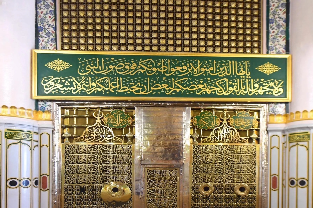 فراتر از محیط و زمانه خویش