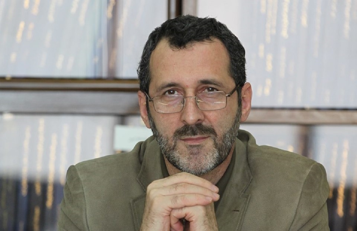 خرد ایرانی در برابر لوگوس یونانی