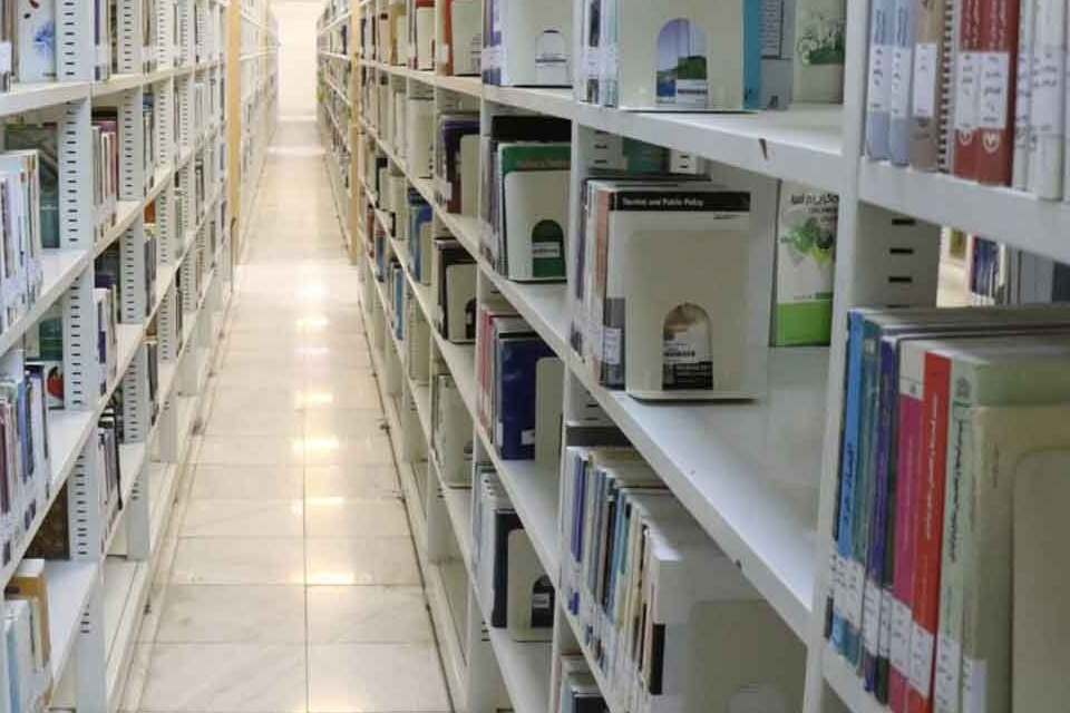 راه طولانی تا تجهیز کتابخانه‌های مدارس