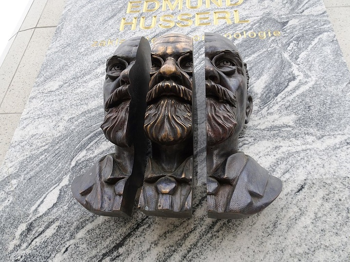 بازگشت به زیست جهان