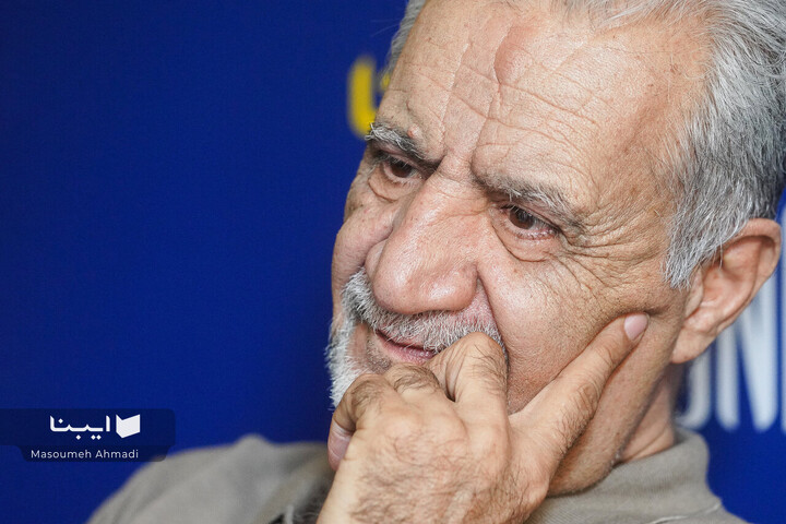 نشست ارزیابی کتاب‌های کودک با محوریت آموزش الفبا