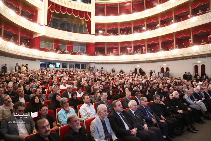 آیین بزرگداشت استاد محمود فرشچیان