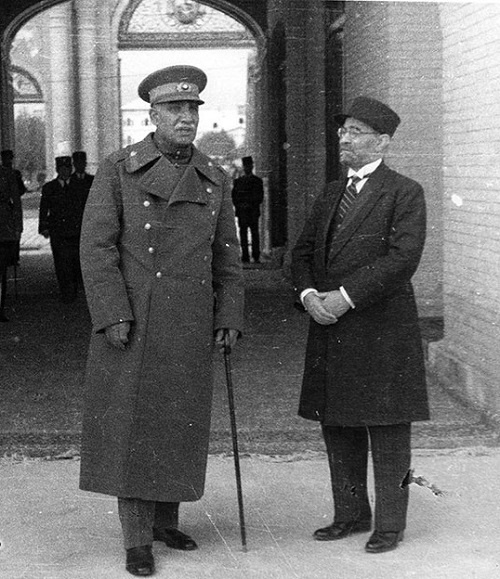 گسیختن شیرازه مملکت