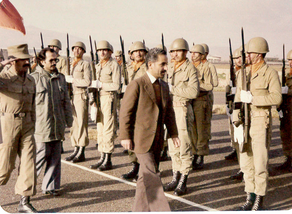 تصویری از حضور شهید رجایی در خرم آباد