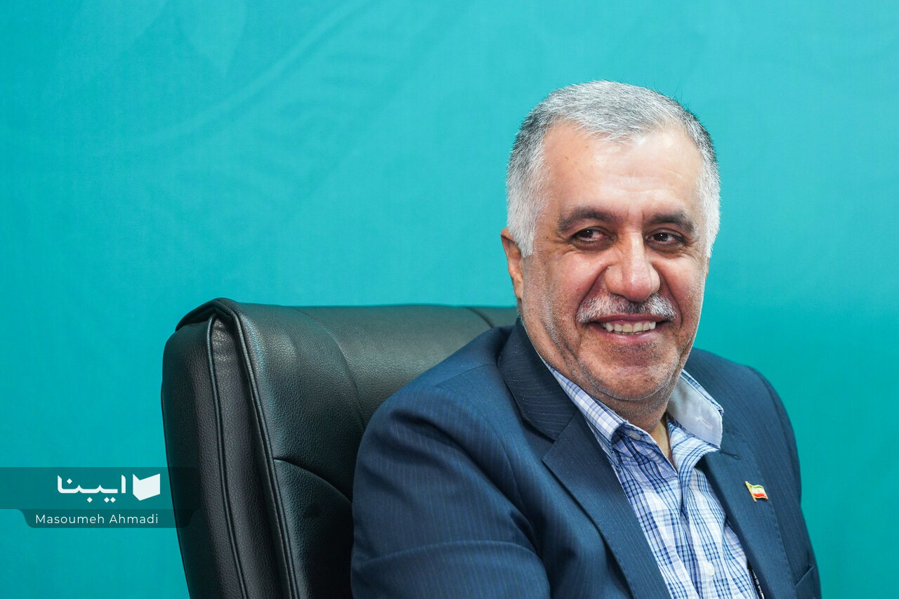 برای آن‌ها که هم خبرنگار بودند؛ هم امدادگر و هم‌ روایت‌ساز ایرانِ پیروز