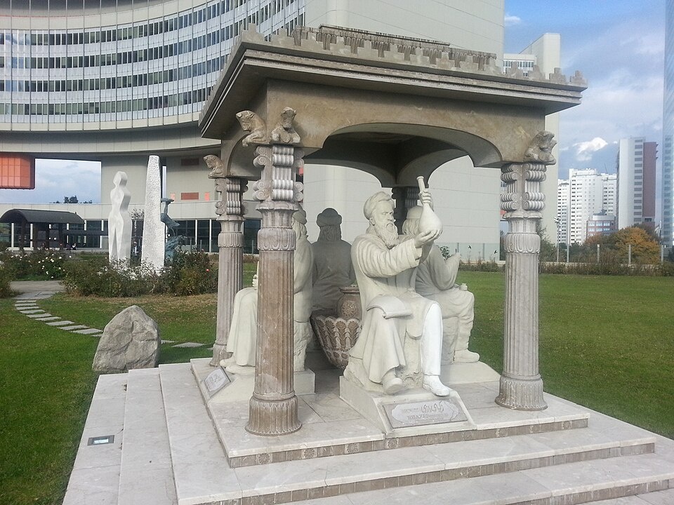 فیلسوف مخالف‌خوان