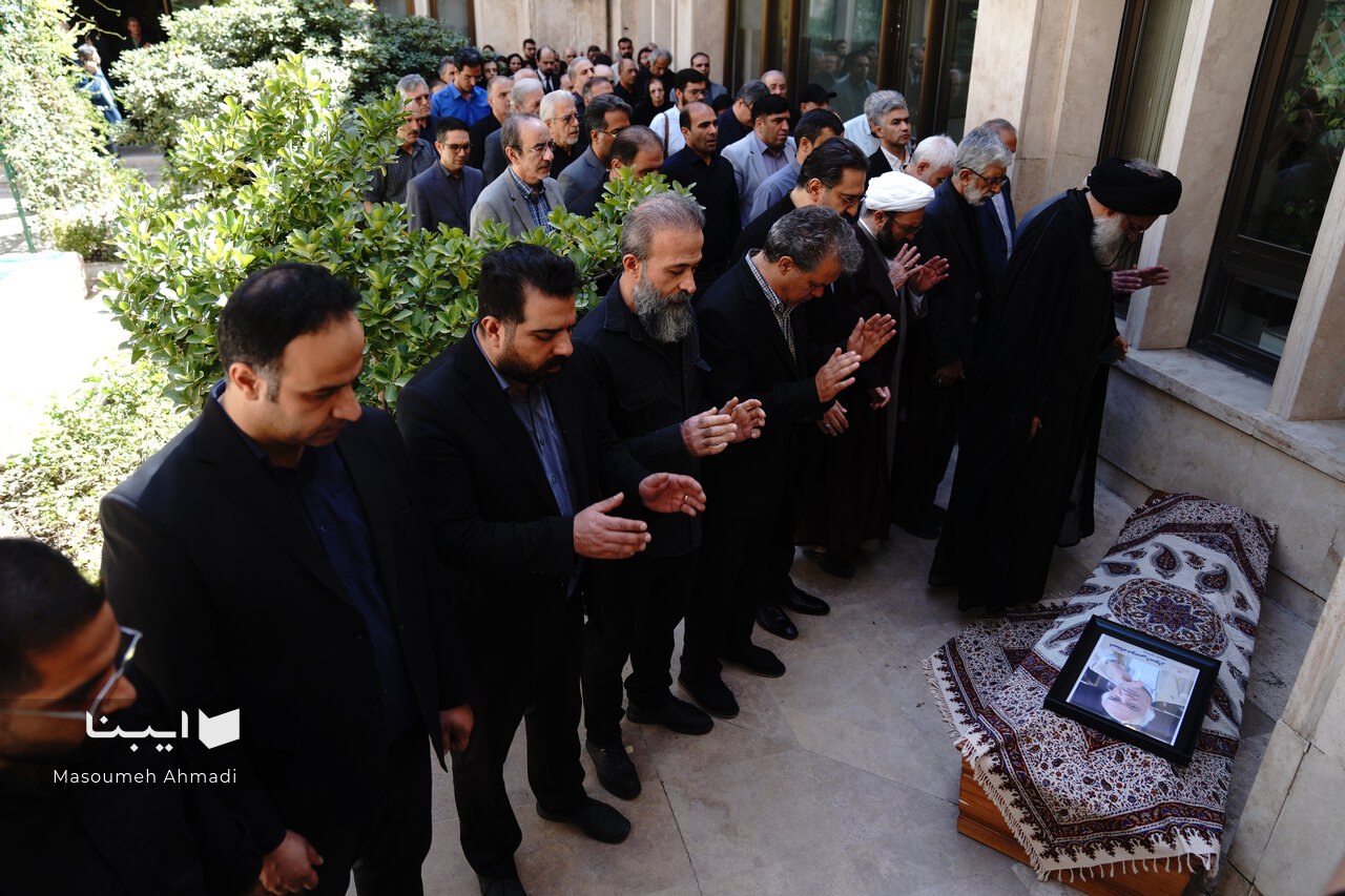 وداع اهالی فرهنگ با موسی اسوار