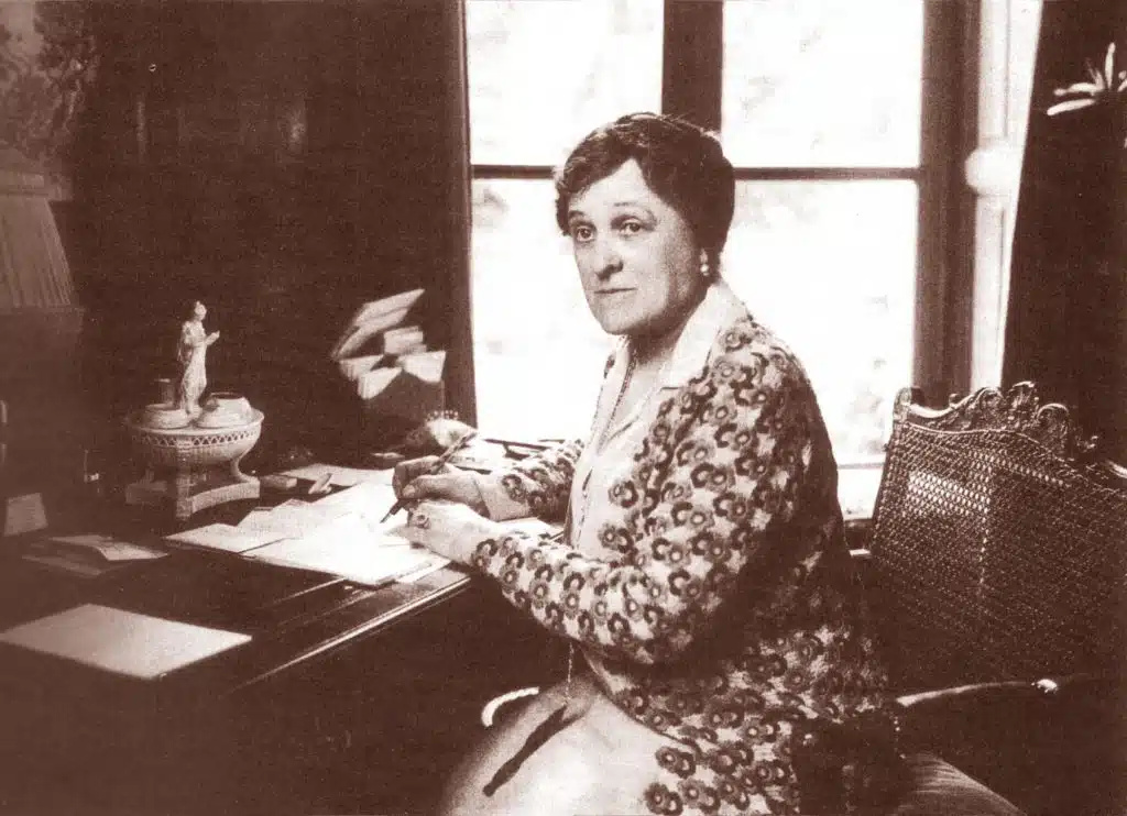 روایت تراژیک ادیت وارتون از  زنان طبقه کارگر