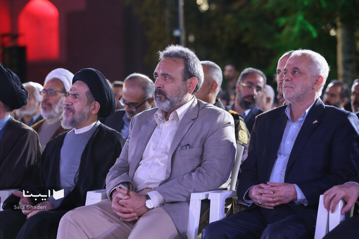 آیین رونمایی از تقریض رهبری بر کتاب «پاسیادِ پسر خاک»