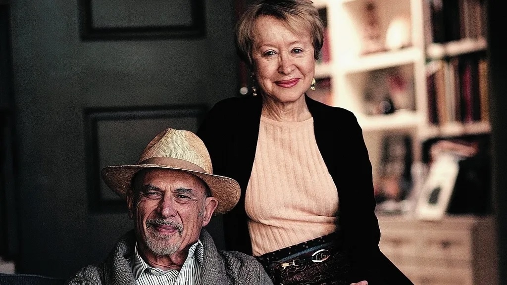 یالوم تنهایی ما را قابل‌تحمل‌تر می‌کند