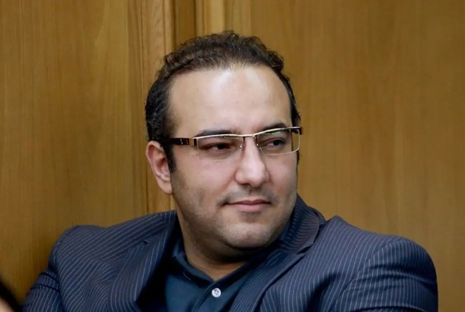 دنیا و سیاست را فدای حق نکرد