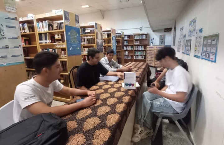 خوانش و نقد کتاب «از ذهنت خارج شو و زندگی کن»