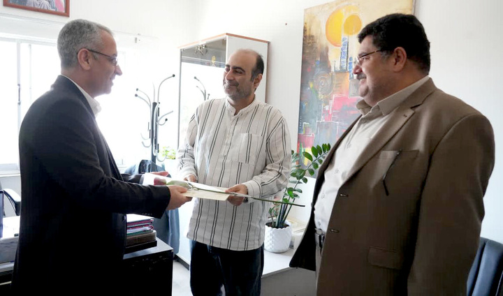 خبرنگار ایبنا در گلستان تقدیر شد/ رسانه کتاب؛ صدای جامعه کتاب دوست