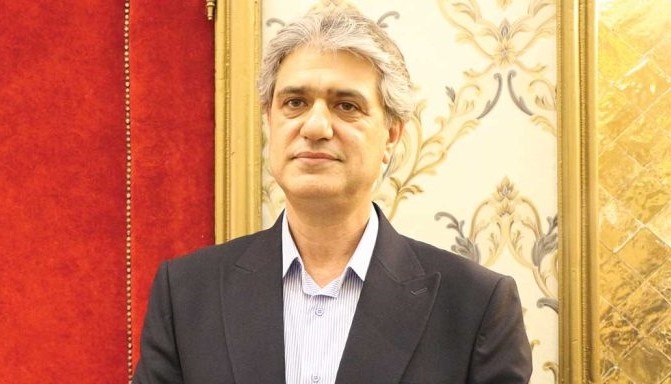 چالش‌های صنعت چاپ قم/ چاپ در قم از نشر کتاب به بسته‌بندی گرایش پیدا کرده است