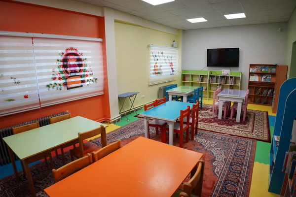 کتابخانه عمومی شهید داننده بستان‌آباد بازگشایی شد