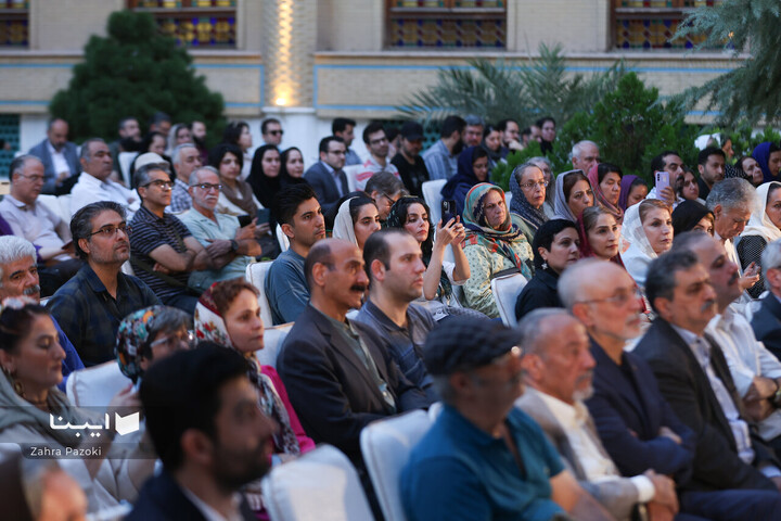 «شب آتشکده‌ها»