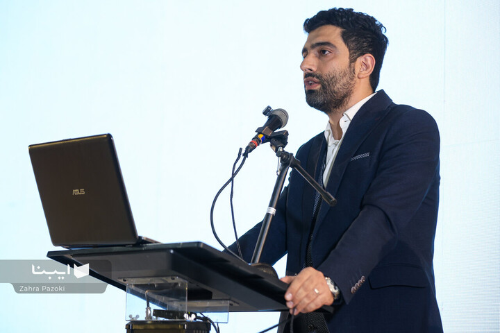 «شب آتشکده‌ها»