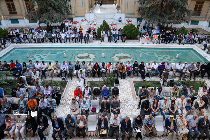 «شب آتشکده‌ها»