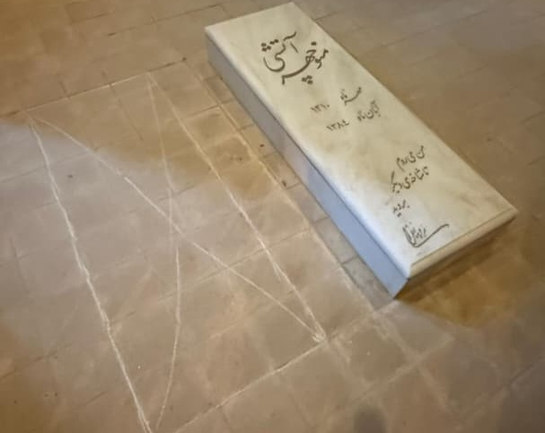 «قلندر تئاتر بوشهر» سرانجام در جوار حمیدی آرام می‌گیرد