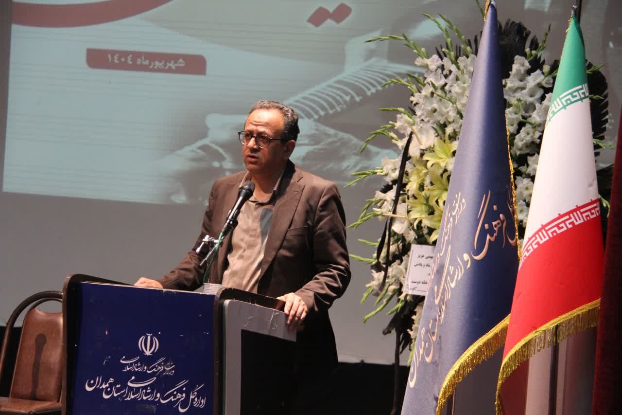 سیاوش دیهیمی از پیشگامان شعر و ادبیات در همدان بود