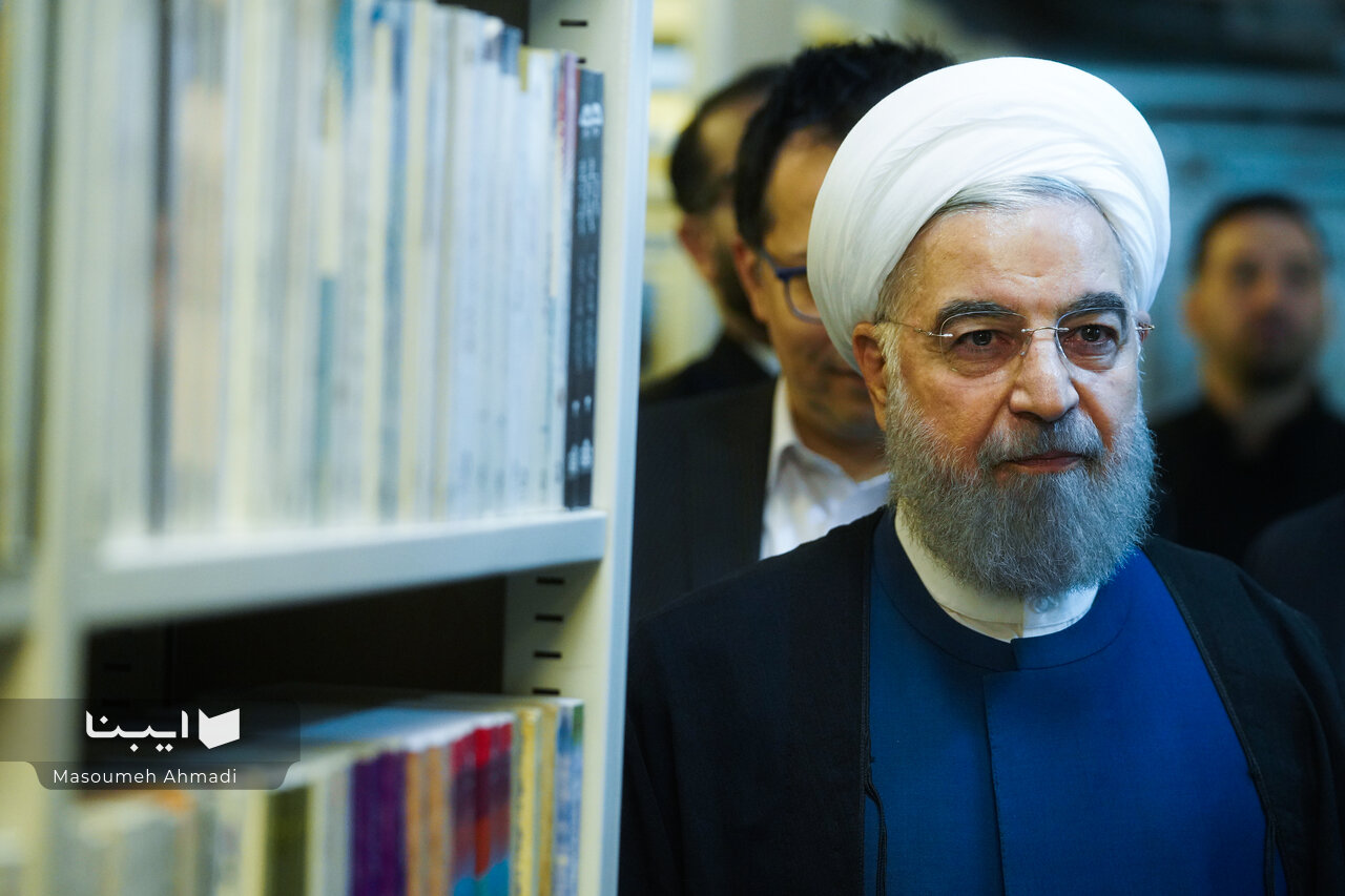 تدوین خاطرات رئیس جمهور اسبق در قالب کتاب