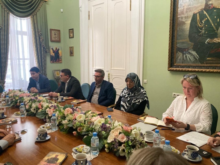 دیدار مدیرعامل خانه کتاب و ادبیات ایران با مسئولان فرهنگی و صنعت نشر روسیه