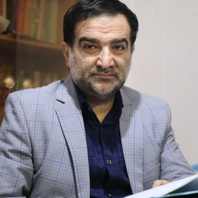 ایرانیان به اشتباه نام جدل را گفت و گو می گذارند / ضعف آگاهی ایرانیان، هر گفت‌وگویی را به مجادله می کشاند