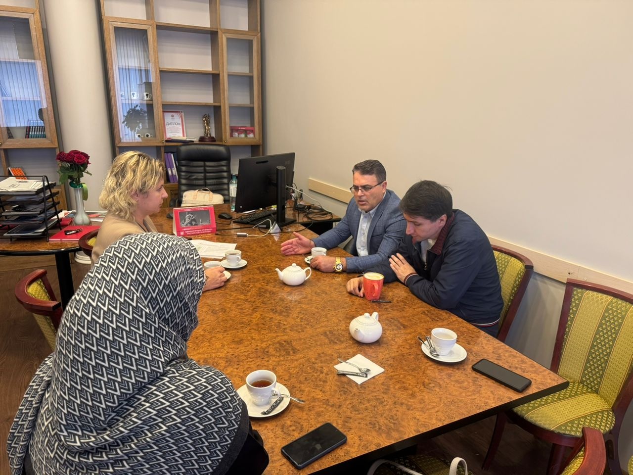 مدیرعامل خانه کتاب و ادبیات ایران با مدیر خانه کتاب مسکو دیدار کرد