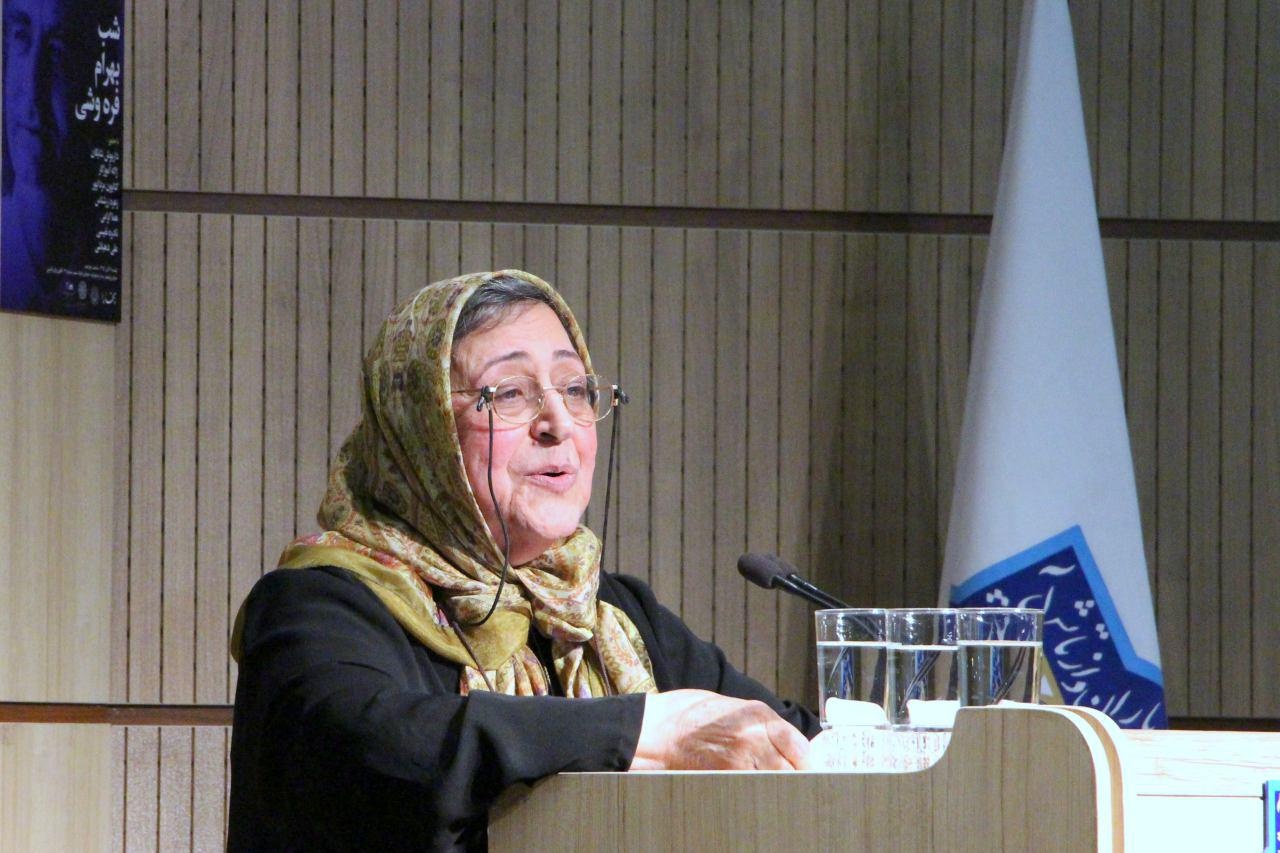 نجات‌بخش دست‌نویس‌های ایرانی اوستا