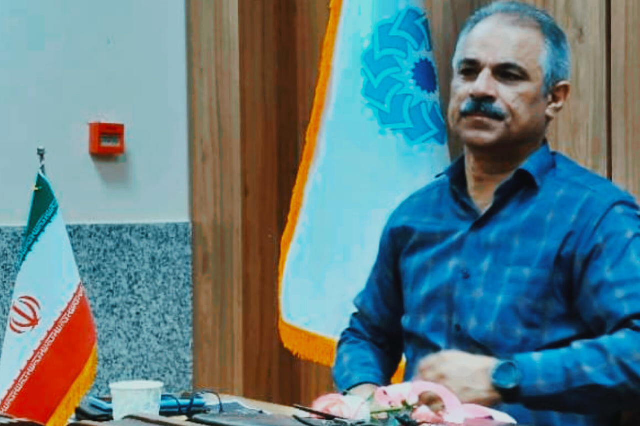 شکوفایی شعر در هرمزگان مدیون محمدعلی بهمنی است