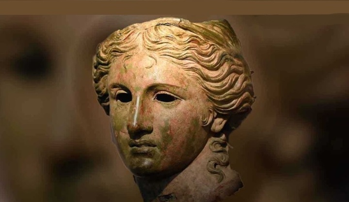 ایزدبانوی ایرانی آب‌ها