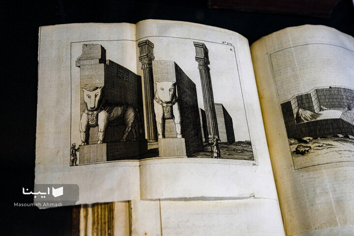 نمایشگاه آثار قدیمی کتابخانه مرکزی دانشگاه تهران