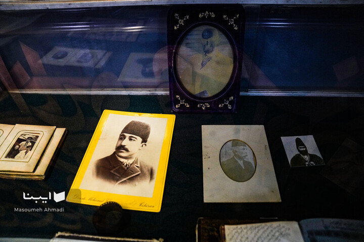 نمایشگاه آثار قدیمی کتابخانه مرکزی دانشگاه تهران