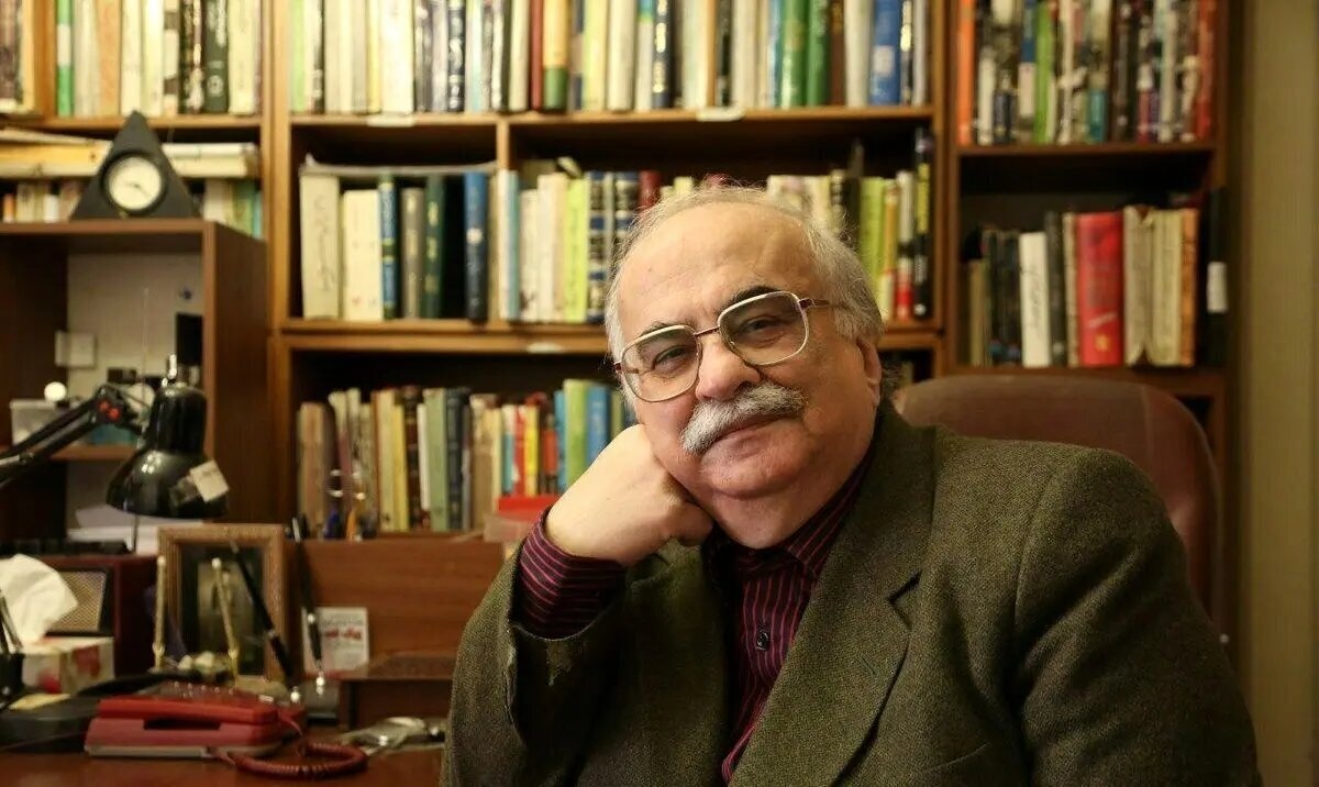 چون روزنامه‌نگار هستم، سلیقه مردم را می‌دانم