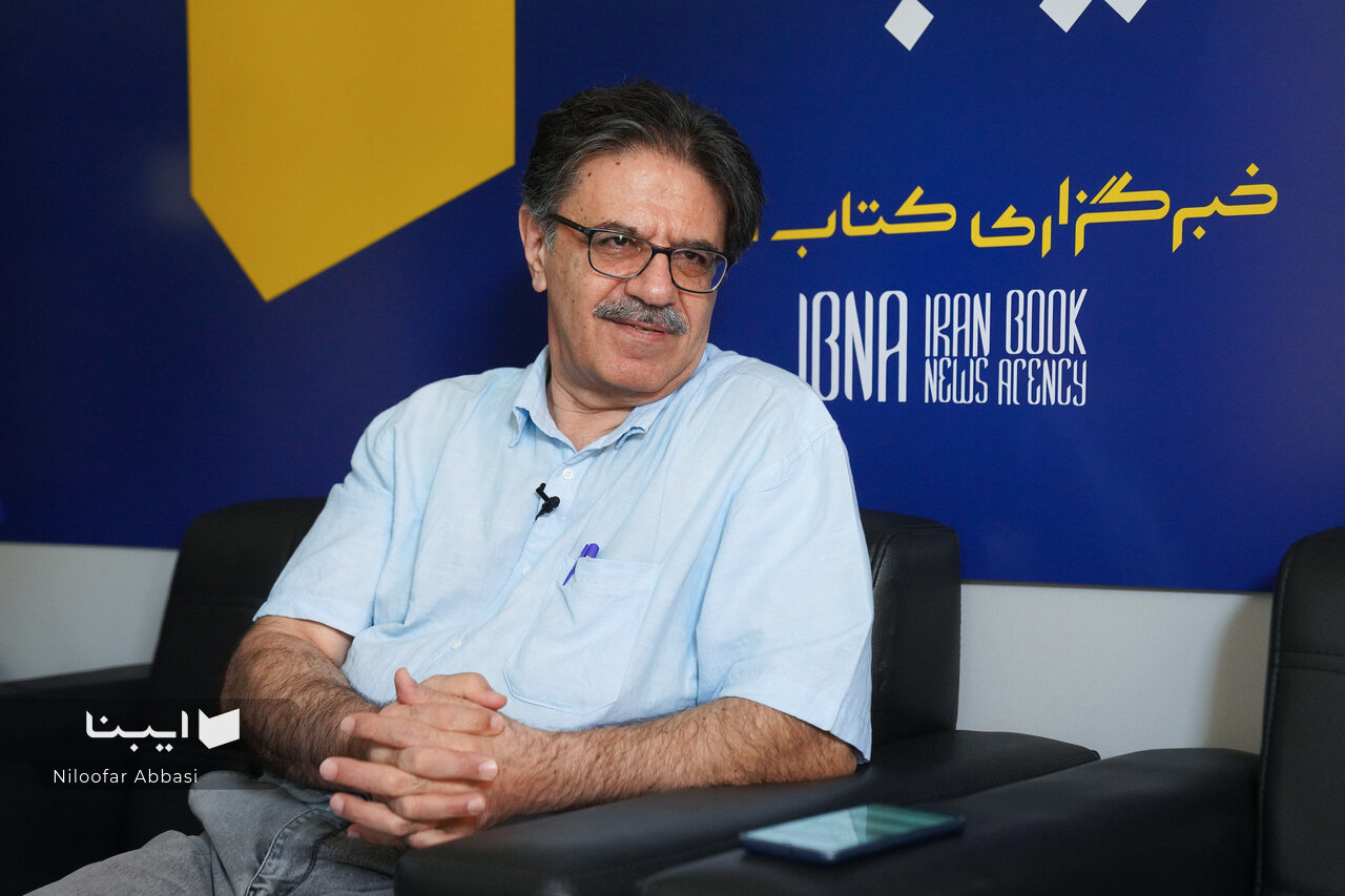 هیچ کتابی را بهاجبار ترجمه نکردهام / بازترجمه در اینجا بیشتر حالت کاریکاتوری دارد