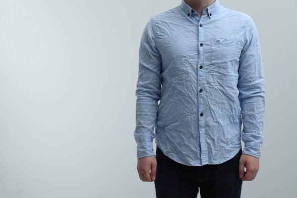 چرا بعضی پارچه‌ها زود چروک می‌شوند؟ راهنمای انتخاب پارچه‌های بادوام