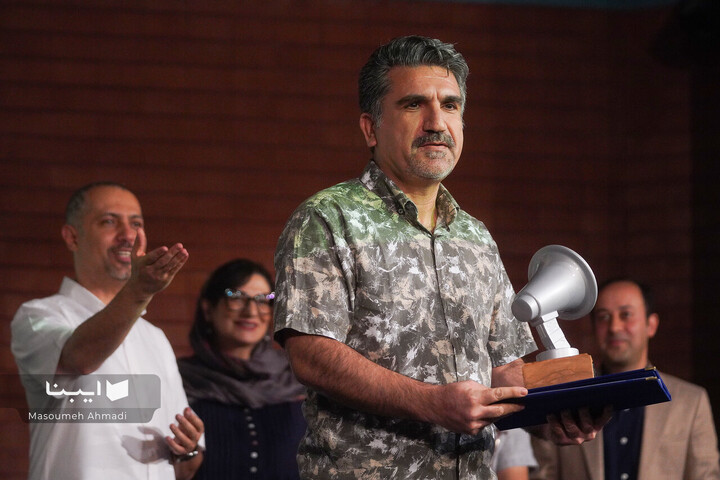 اختتامیه جشنواره کاریکاتور «باج نیوزها»