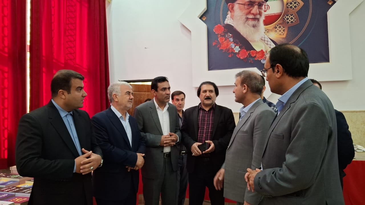 نمایشگاه کتاب یاسوج آغاز به کار کرد