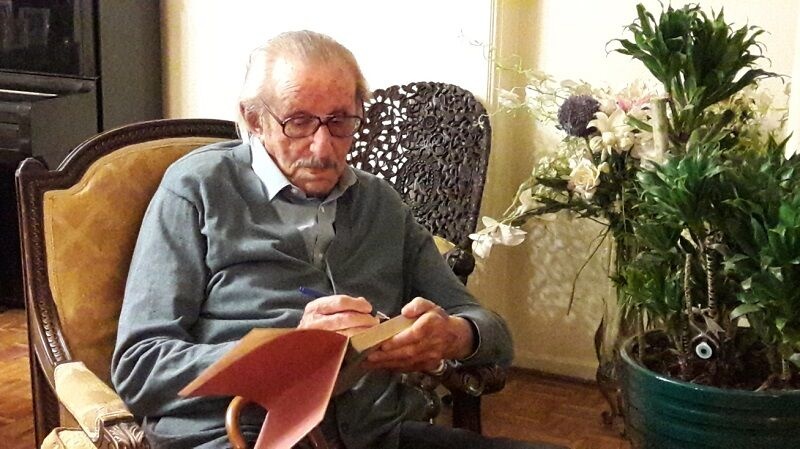 جایزه پرهام در جستوجوی گنجینههای پنهان اسنادی است جایزه پرهام در جستوجوی گنجینههای پنهان اسنادی است