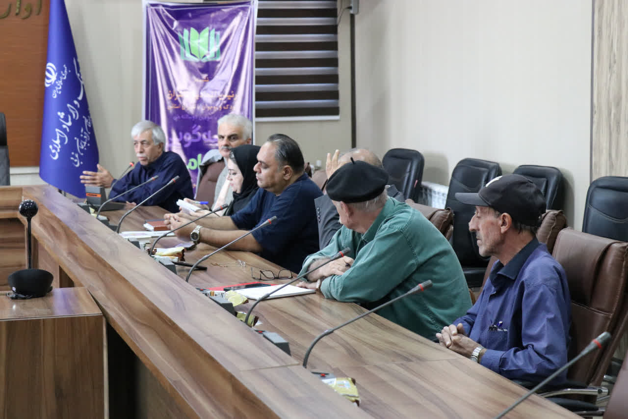 «کتاب»؛ اولین قربانی و آخرین امید خانوادهها